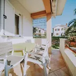 Hola *